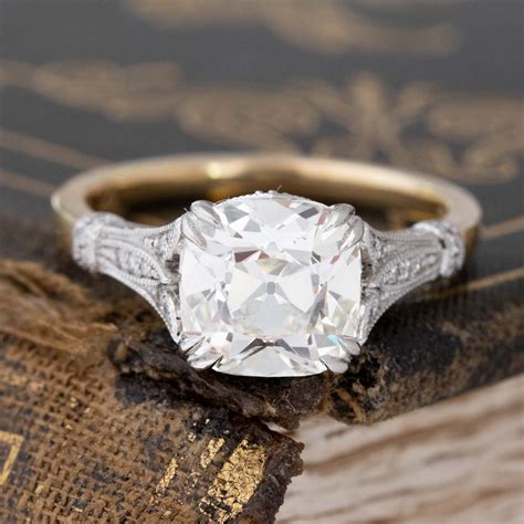 Cushion Cut Diamond Solitaire