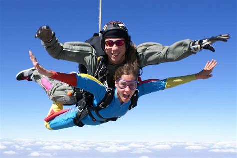 Saut en parachute, l’expérience incroyable de la vitesse en chute libre