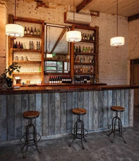 20 idées incroyables pour recycler du bois inutilisé | Basement bar designs, Home bar designs ...