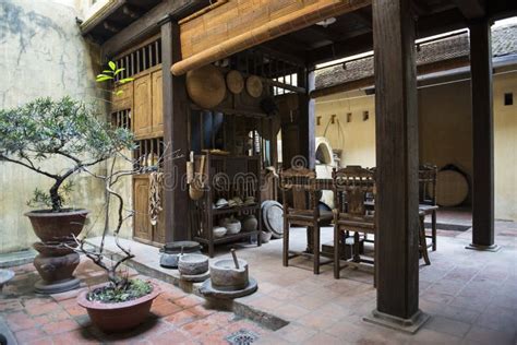 Old Vietnamese Home. Hanoi, Vietnam Stock Photo - Image of woodhouse, dress: 65426226