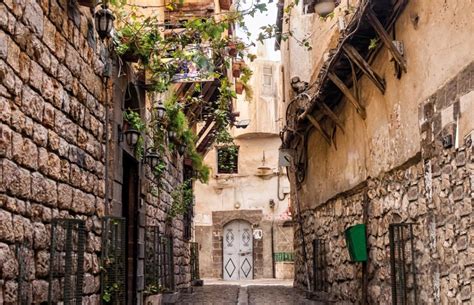 DAMASCUS- SYRIA OLD DAMASCUS 💜 : r/CityPorn