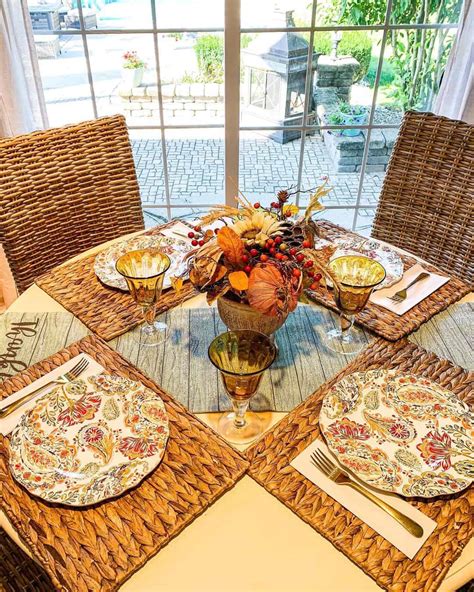 Simple Fall Everyday Table Setting Ideas - Soul & Lane