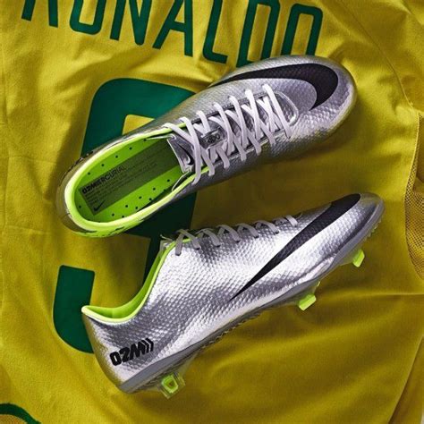 Mercurial Vapor IX Fast Forward ’02 Edition, Ronaldo Tribute - Pursuit ...