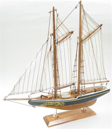 Bluenose Schooner Starter Boat Kit: Build Your Own Wooden Model Ship TAS080905 | Hobbies