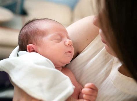 8 Baby Care Tips For New Moms - Diversity News Magazine