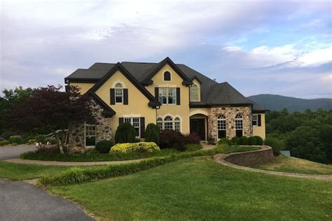 10 Best Airbnb Vacation Rentals In Lewisburg, West Virginia - Updated 2024 | Trip101