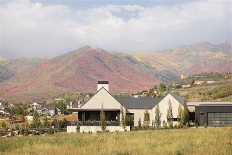 A fabulous contemporary home in the foothills of the Utah mountains