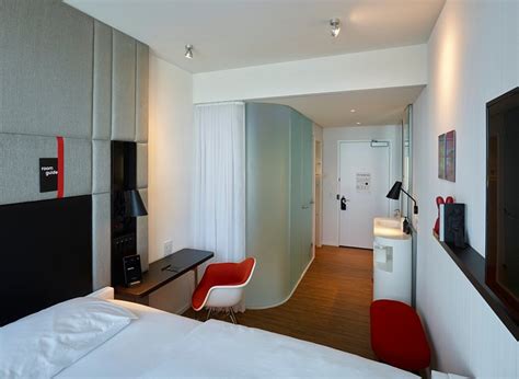 citizenM Boston North Station Hotel Rooms: Pictures & Reviews - Tripadvisor