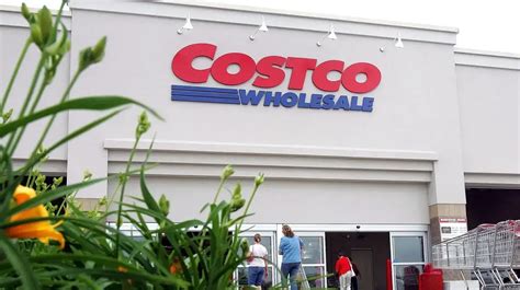 Costco Holiday Hours 2024: When Is It Open? - DollarSlate