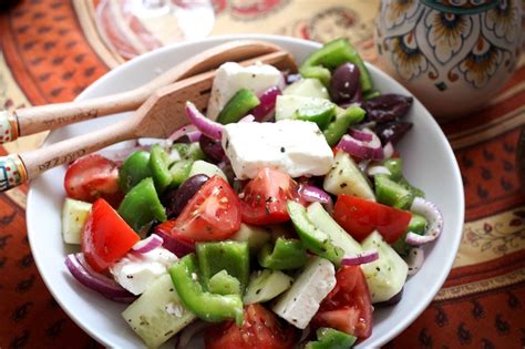 Go Big, Go Greek: Classic Greek Salad – Eat Me. Drink Me.