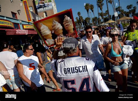 venice beach boardwalk Stock Photo - Alamy