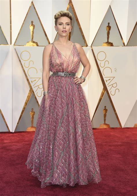 Vestidos de los Oscar | Scarlett Johansson en los Premios Oscar 2017. | Celebrities/premios ...