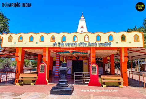 Ratnadurg Fort - Ratnagiri Fort, Ratnagiri Maharashtra - Roaring India ...