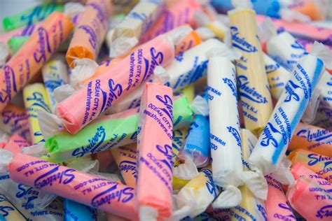 Salt Water Taffy 2 lb. Choose Your Own Flavors – Shriver's