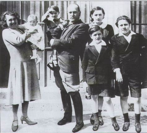Benito Mussolini with his Family, ca 1935 [850x773] : HistoryPorn