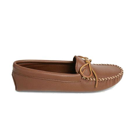 Minnetonka Moccasins 818 - Men's Deerskin Softsole Moccasin - Carmel