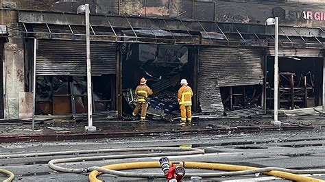 Photos: Firefighters Battle Explosive Building Fire in Downtown LA – NBC Los Angeles