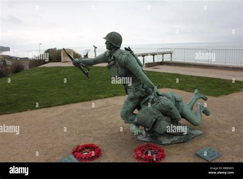 A photograph of another memorial at Omaha Beach Stock Photo - Alamy