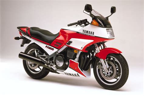 Moto del día: Yamaha FJ 1100/1200 | espíritu RACER moto