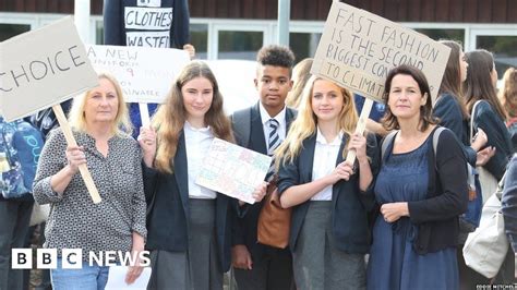 Gender neutral uniform sparks protest at Lewes Priory School