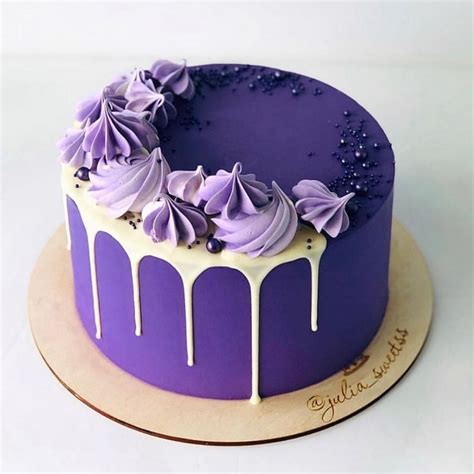 Beautiful purple cake | Cake, Cupcake cakes, Cake decorating frosting