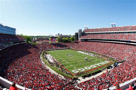 Georgia Football's quarterback search is on for the class of 2018.