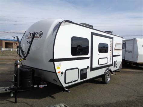 Top 5 Best Travel Trailers Under 2,000 lbs - RVingPlanet Blog