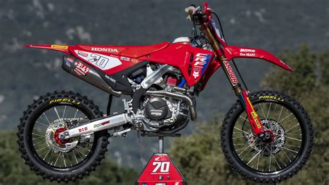 SNEAK PEEK! 2025 HONDA CRF450 & CRF250 MODELS - Motocross Action Magazine