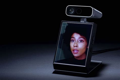 Looking Glass Portrait Turns Your iPhone Snaps into Personalised Holograms | Man of Many