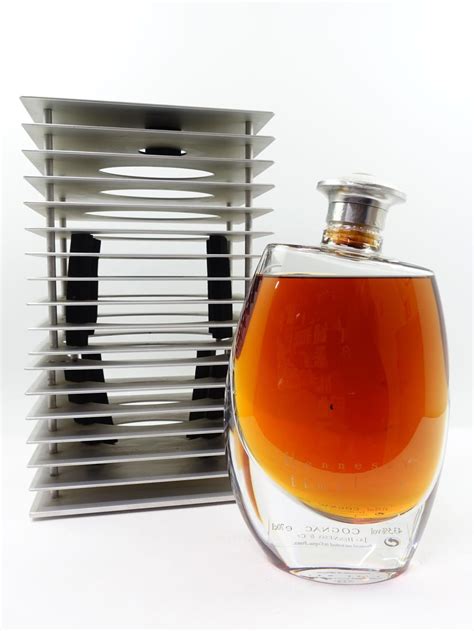 Lot - 1 bouteille COGNAC HENNESSY TIMELESS Assemblage de 11 eaux-de-vie de Grande et Petite ...