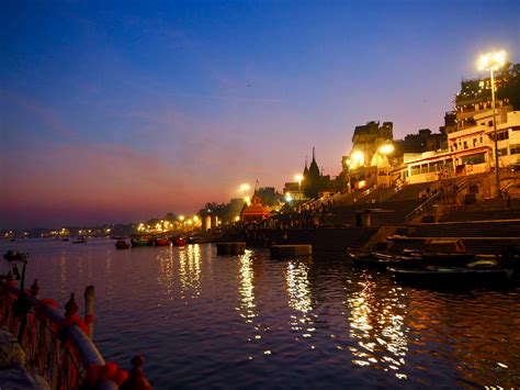 What it’s Like to Visit India’s Holy City of Varanasi | The Pin The Map ...