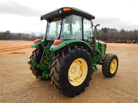 2014 JOHN DEERE 5100M Farm Tractor