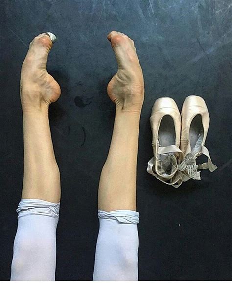 Ballerina Feet, Ballet Feet, Dancers Feet, Ballet Dancers, Dance Life, Dance Art, Pointe Shoes ...