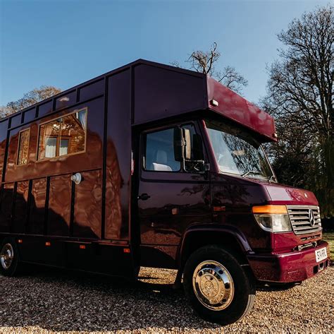 Old Horse Lorry Transformed Into Jaw-Dropping Moroccan-Style Home on Wheels. Step Inside ...