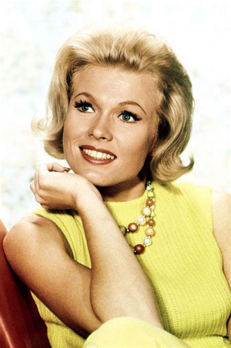 Marilyn Munster Pat Priest - The Munsters