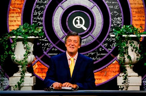 13 Quite Interesting Things Learned From Stephen Fry's Run On 'QI'