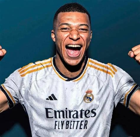 OFFICIAL: Kylian Mbappé 'has reached an agreement with Real Madrid on a free transfer' from ...