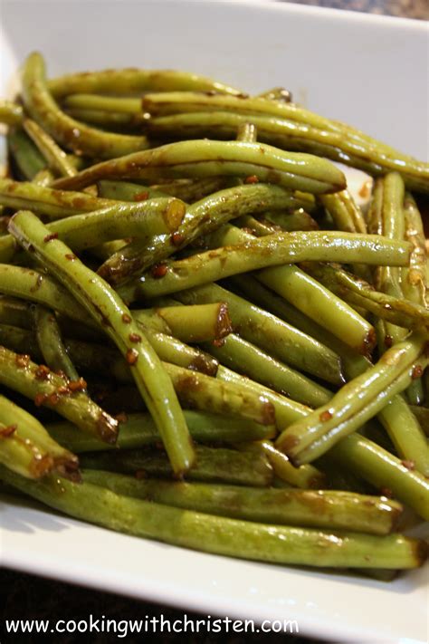 Pan-Fried Green Beans | Vegetable side dishes, Vegetable recipes, Veggie dishes