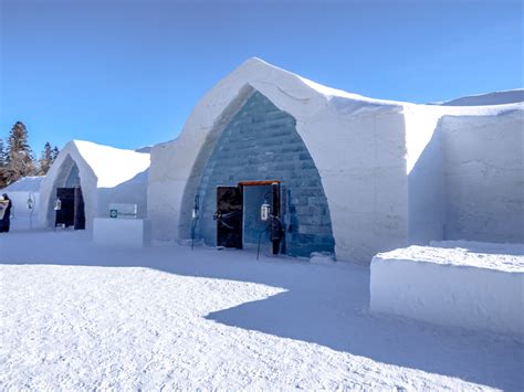 Hôtel de Glace // Straight Chillin' at Québec City's Ice Hotel