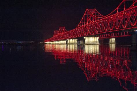 The Yalu River Broken Bridge Stock Image - Image of dandong, city ...