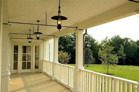 Farmhouse Blog Refference: Modern Farmhouse Front Porch Light