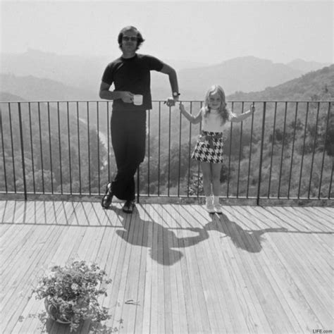 A Rare Look Inside Jack Nicholson's '60s Home From LIFE Magazine (PHOTOS) | HuffPost