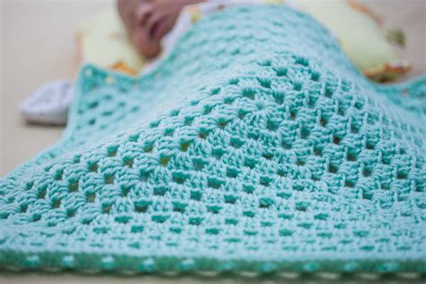 How to Crochet a Granny Square Baby Blanket for Beginners | eHow