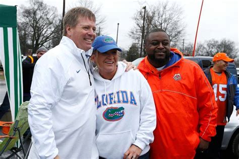 Florida Gators coach Jim McElwain tailgates with fans before Birmingham ...