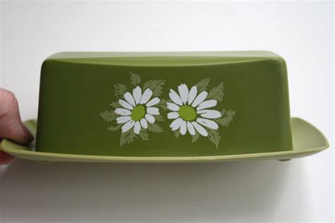 Vintage Plastic Daisy Butter Dish Retro by themerryhomemaker