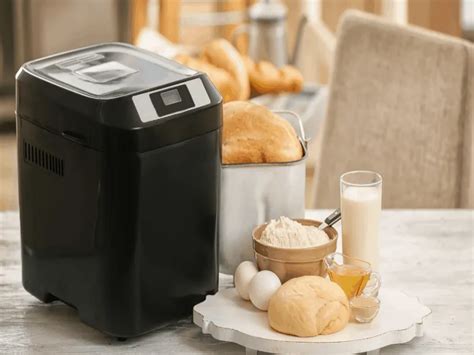 Top 15 Best Small Bread Maker Reviews & Comparison 2023