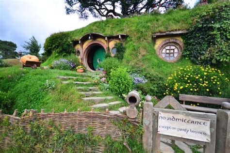 Hobbiton Movie Set in New Zealand - Information for Visitors