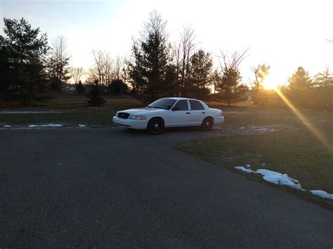 Clean Indiana State Trooper car. 180k runs like new!! : r/CrownVictoria