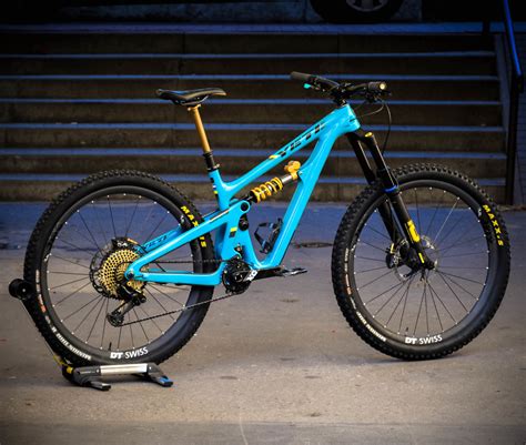 Yeti SB150 - bajk's Bike Check - Vital MTB