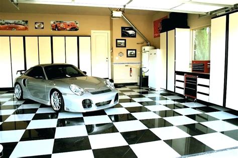 How to use ceramic tiles on a garage floor - HOW TO DO EVERYTHING